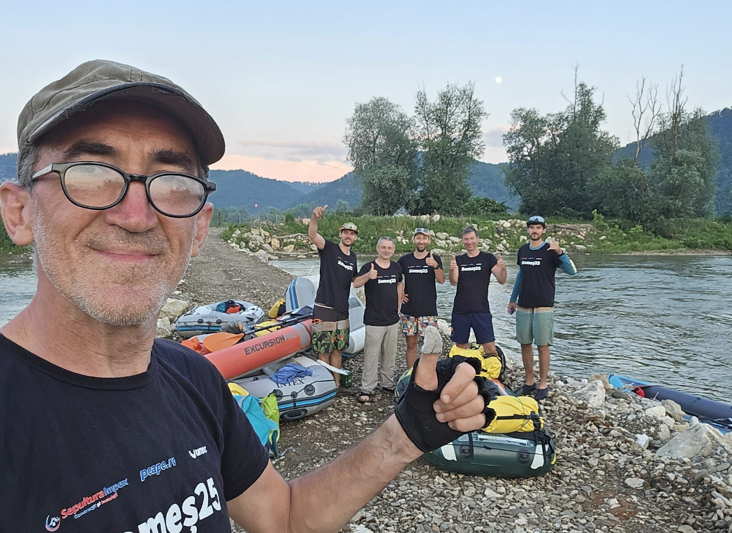 Am pus bărcile pe apă